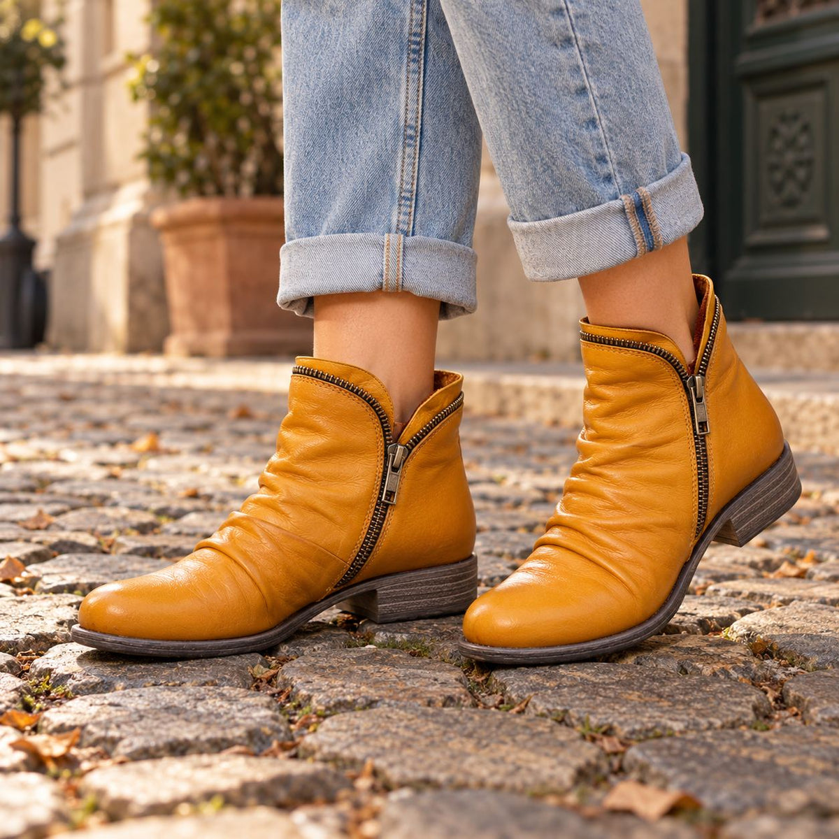 Women's Zip-Up Ankle Boots — Sleek Autumn Style